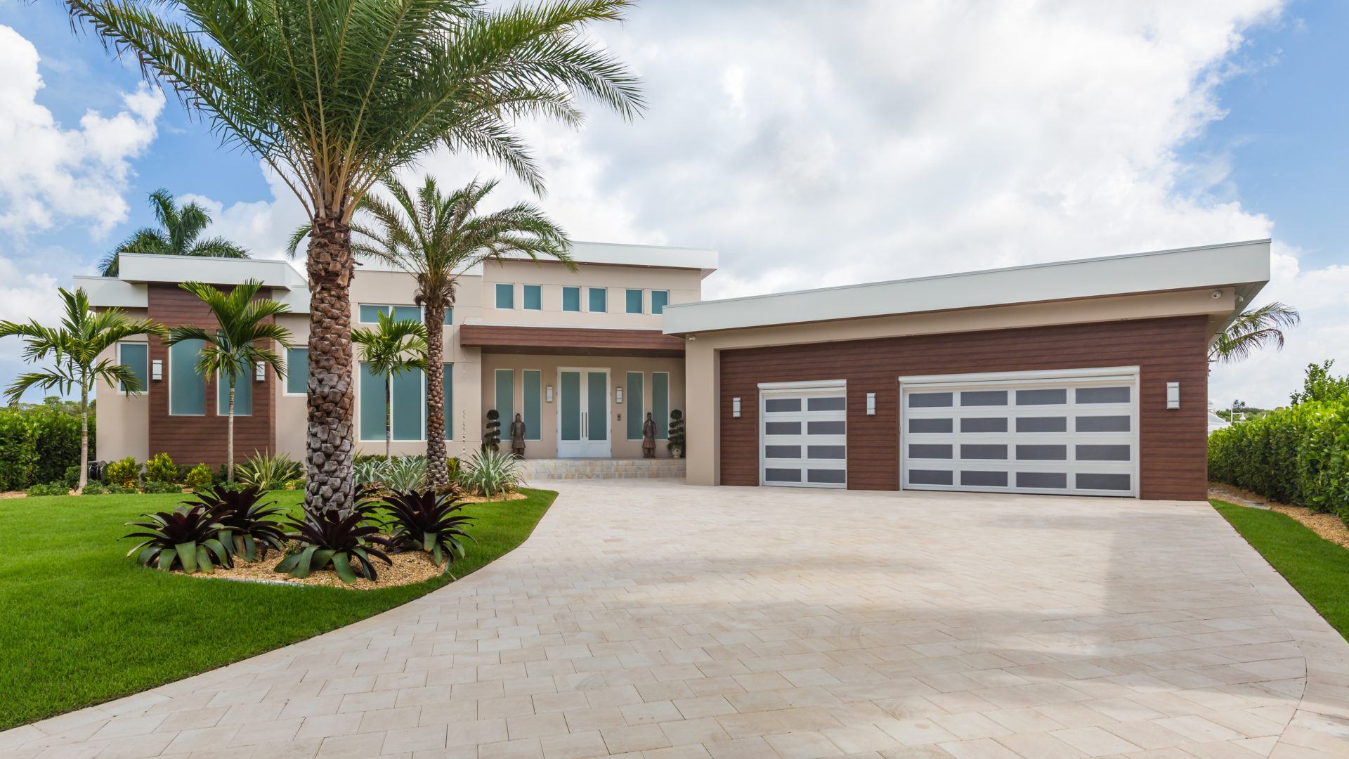 Contemporary Custom Home Fort Myers - Aubuchon Homes